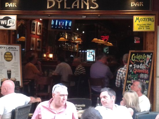 dylans-bar-fish-alley